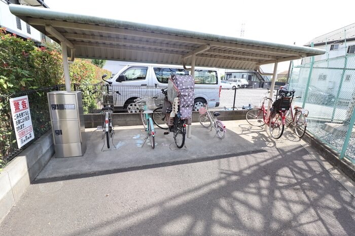 エバーグリーンAの物件内観写真