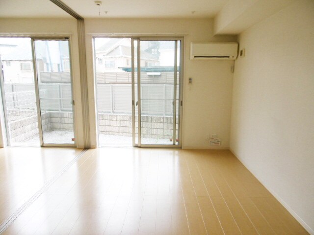 レセンテスパシオの物件内観写真