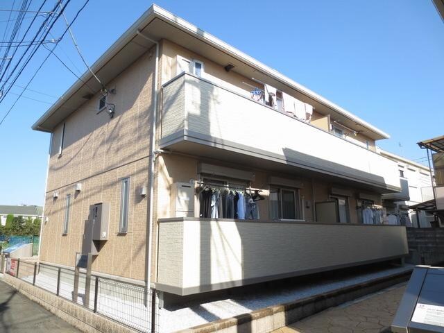 サンク モンタニアBの物件外観写真