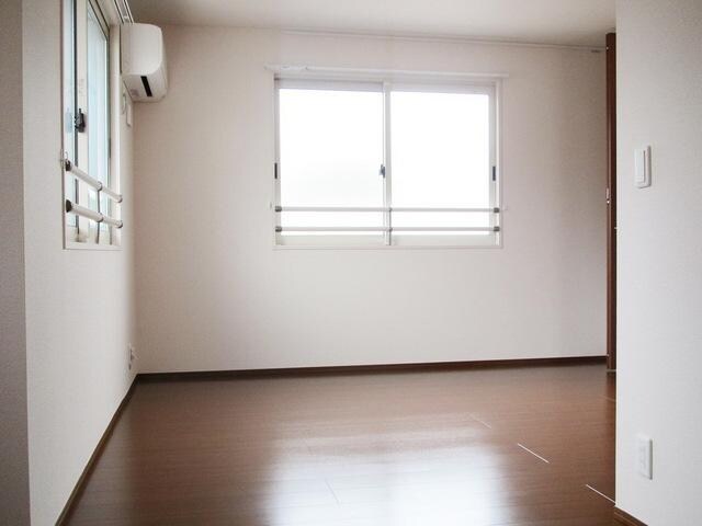 サンク モンタニアBの物件内観写真