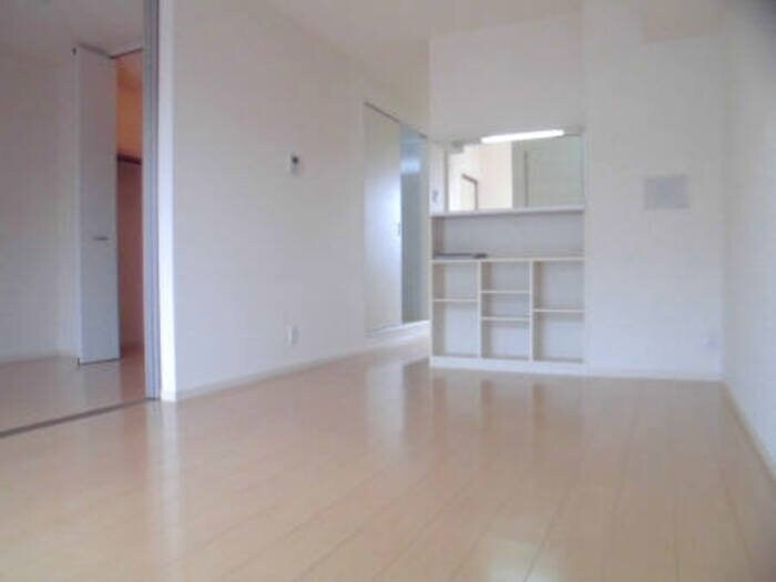 バラディー伏見の物件内観写真