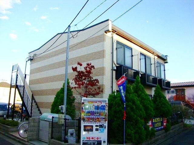 レオパレスエーデルワイスの物件外観写真