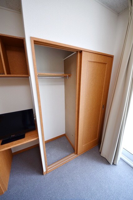 レオパレスチェリーガーデンAの物件内観写真