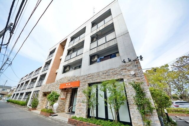 グレンドーラの物件外観写真