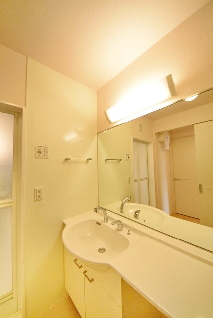 SHAMROCK HILLS の物件内観写真