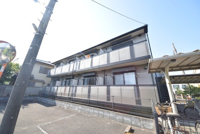 サンパークフジの物件外観写真