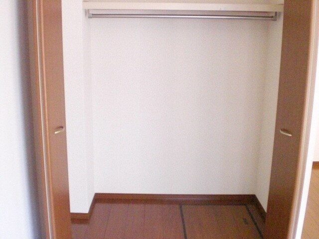 ラ・トゥーエルの物件内観写真