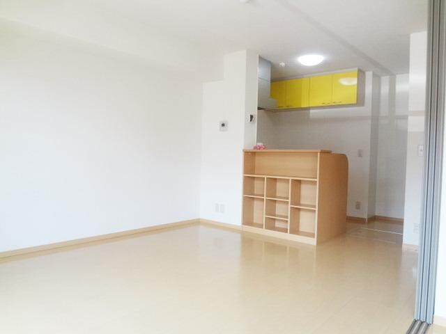 リビングタウン三ッ木Cの物件内観写真