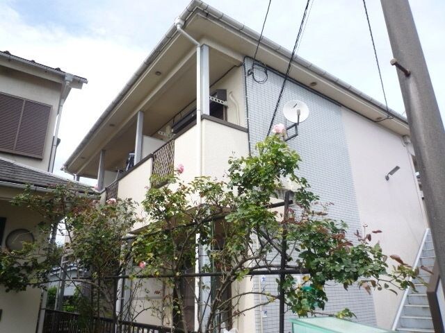 アキコーポの物件外観写真