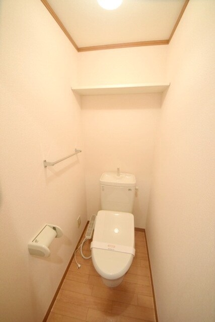 ヴィラ・ファミーユAの物件内観写真