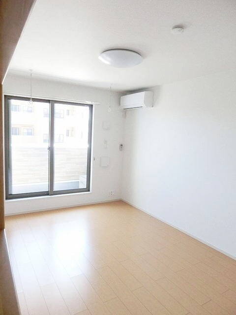 シエル・ノクターンIIの物件内観写真