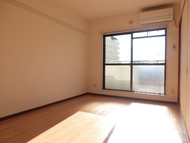 フローラ関富の物件内観写真