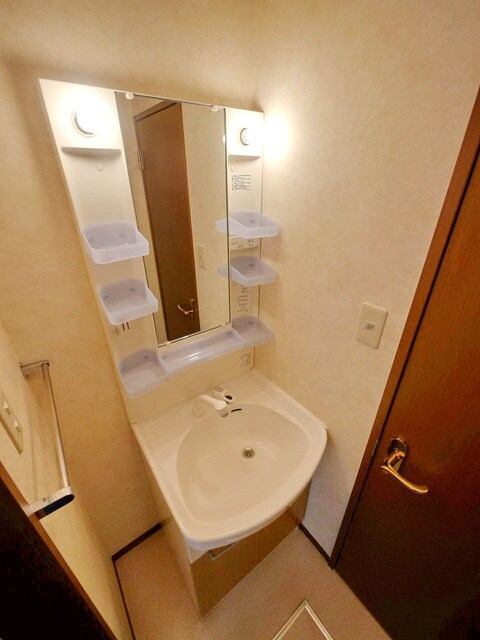 ラ・トゥーエルの物件内観写真