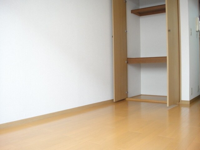 エステートサンスイの物件内観写真