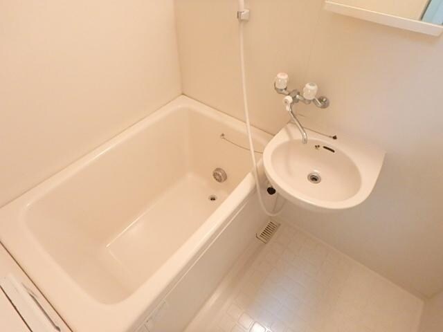 シャルムコートの物件内観写真