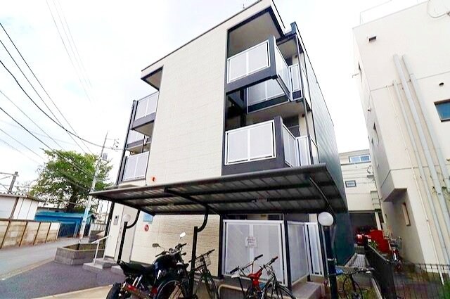 レオパレスエントピアの物件外観写真