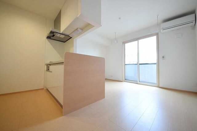 ラヴィエベル三鷹の物件内観写真