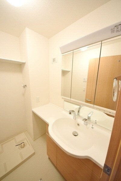 ラヴィエベル三鷹の物件内観写真