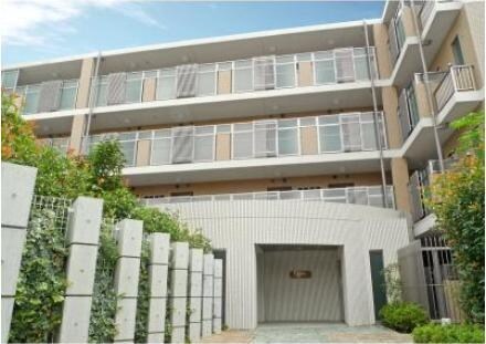 プラムガーデン関根の物件外観写真