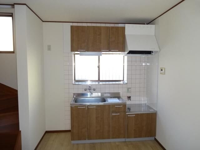 テラスハウス東側の物件内観写真