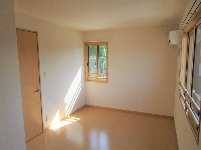 ラヴィアンローズの物件内観写真