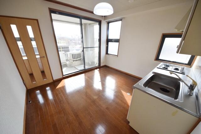 三鷹新川プラザの物件内観写真