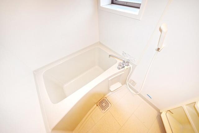 グロリアA棟の物件内観写真