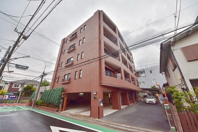 シュタイン・ブルグの物件外観写真