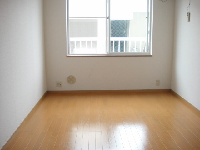 エステートサンスイの物件内観写真