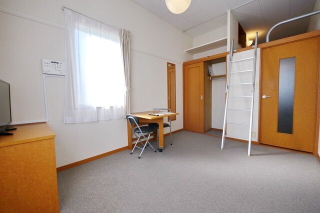 レオパレスフェリース上野の物件内観写真