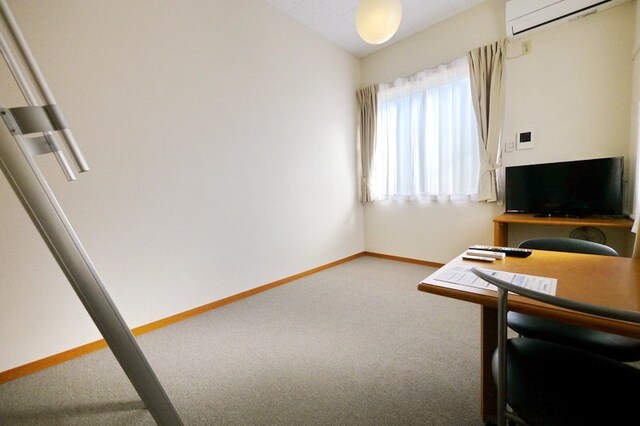 レオパレスフェリース上野の物件内観写真