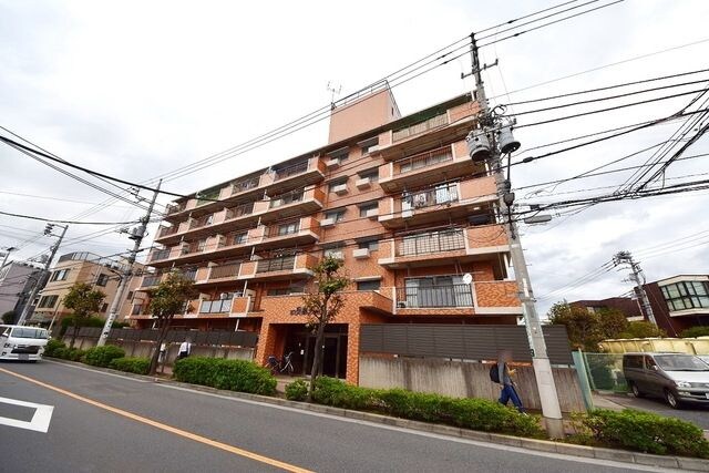 長瀬第三マンションの物件外観写真