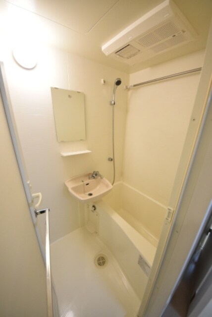 レジディア上落合の物件内観写真