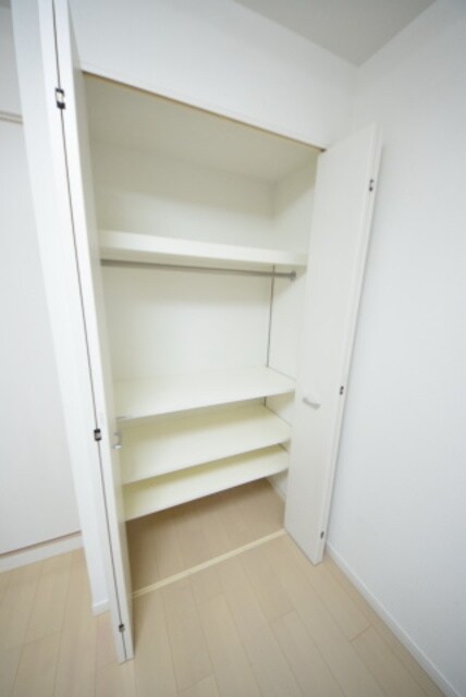 レジディア上落合の物件内観写真