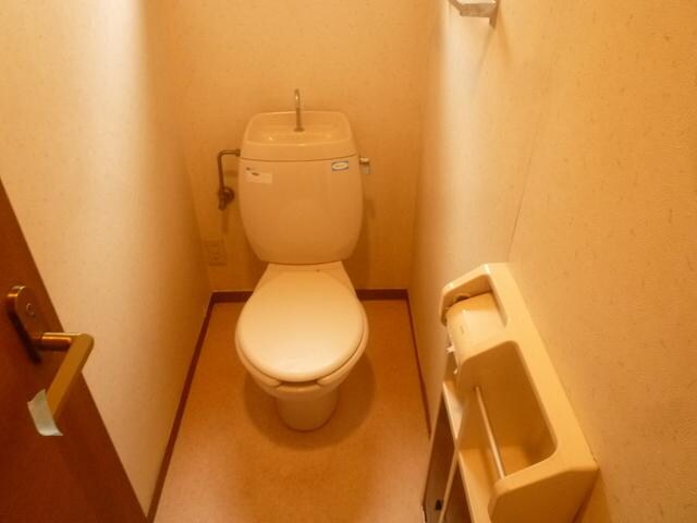 エバーグリーンAの物件内観写真