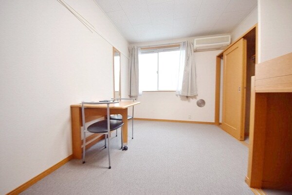 レオパレスレザンの物件内観写真