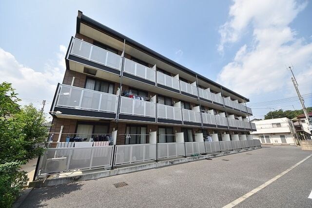 レオパレスグランディール 5の物件外観写真