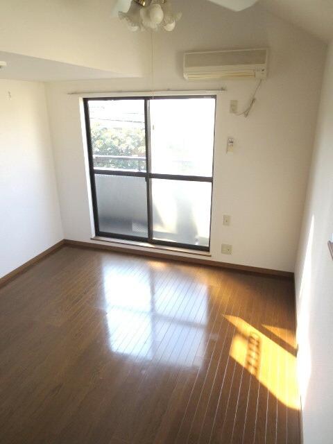 コニファーガーデン北烏山の物件内観写真