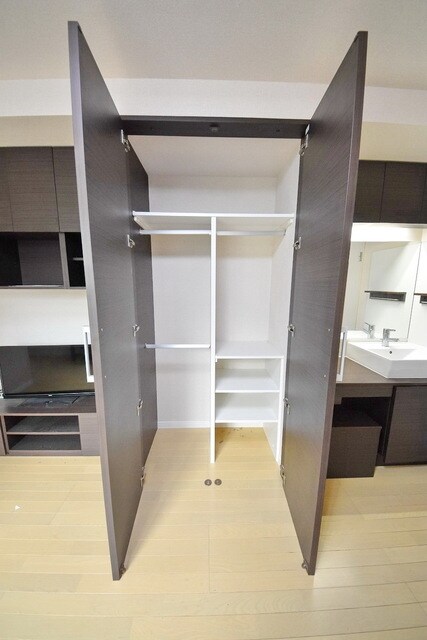 レオネクストオリーブハウスVIの物件内観写真