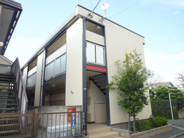 レオパレスPINOの物件外観写真