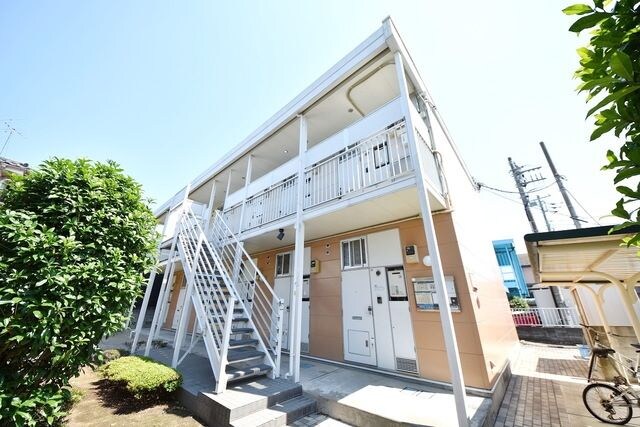 レオパレスチェリーガーデンBの物件外観写真