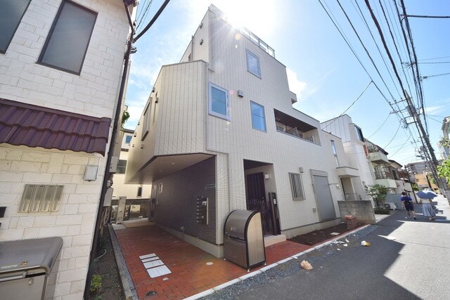 マトーニ ロッシの物件外観写真