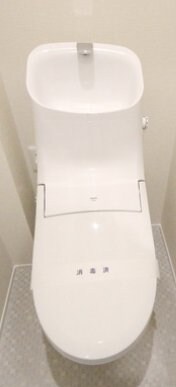 クイーン ローズの物件内観写真