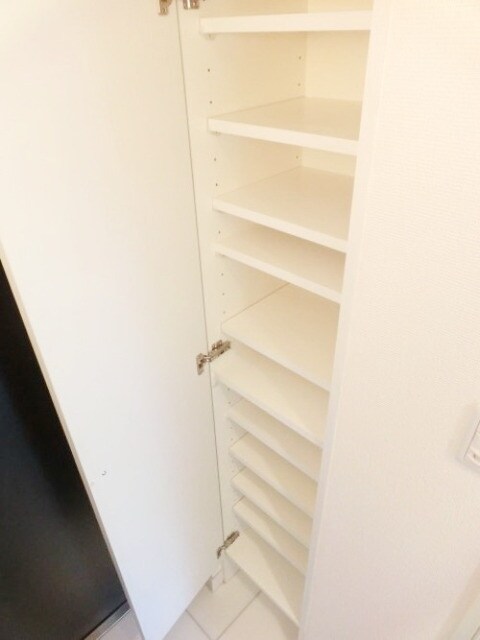 アジールコート中野坂上の物件内観写真