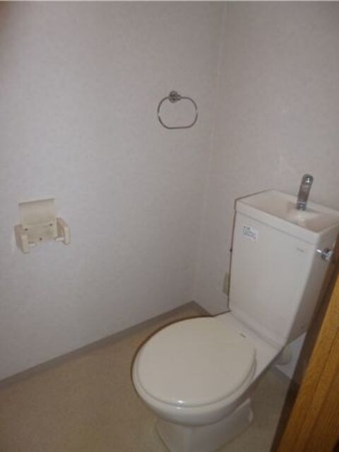 ローズガーデンの物件内観写真