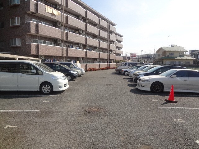 シャンポール砂川の物件内観写真