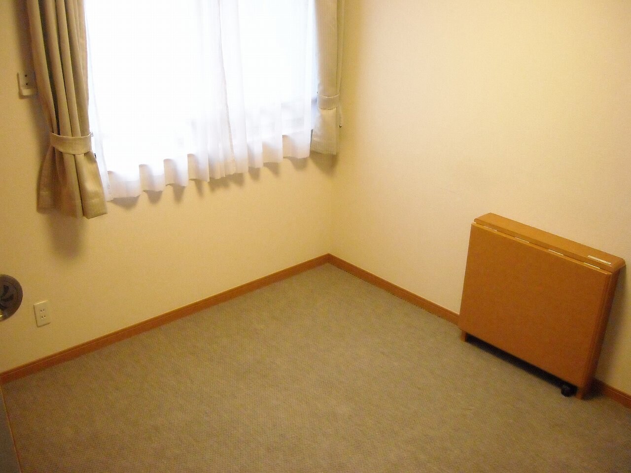 レオパレスRUHEN HEIMの物件内観写真