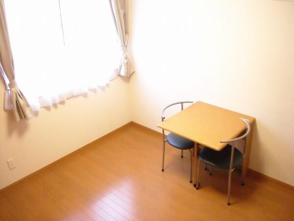 レオパレスRUHEN HEIMの物件内観写真