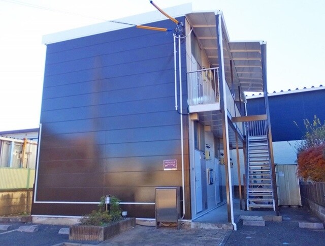 レオパレスドルフの物件外観写真