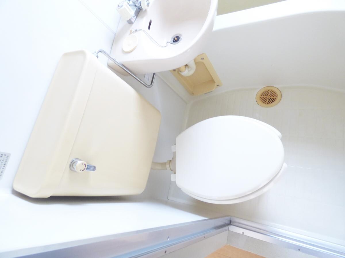 鳴海ビルの物件内観写真